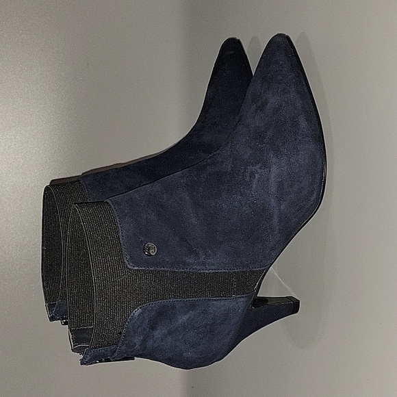 Bandolino Womens Navy Elastic Upper Trim Comfort Logo Bari Pointy Toe Kitten Hee - Picture 2 of 4